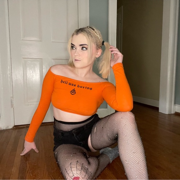 Meet your Posher, Alex - Picture 2 of 2